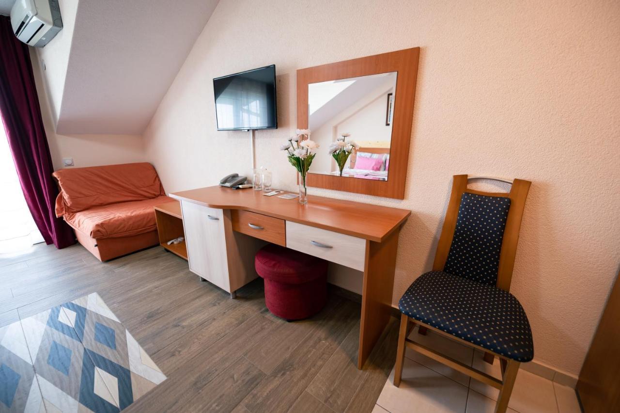 Hotel Holiday-M Ohrid Luaran gambar