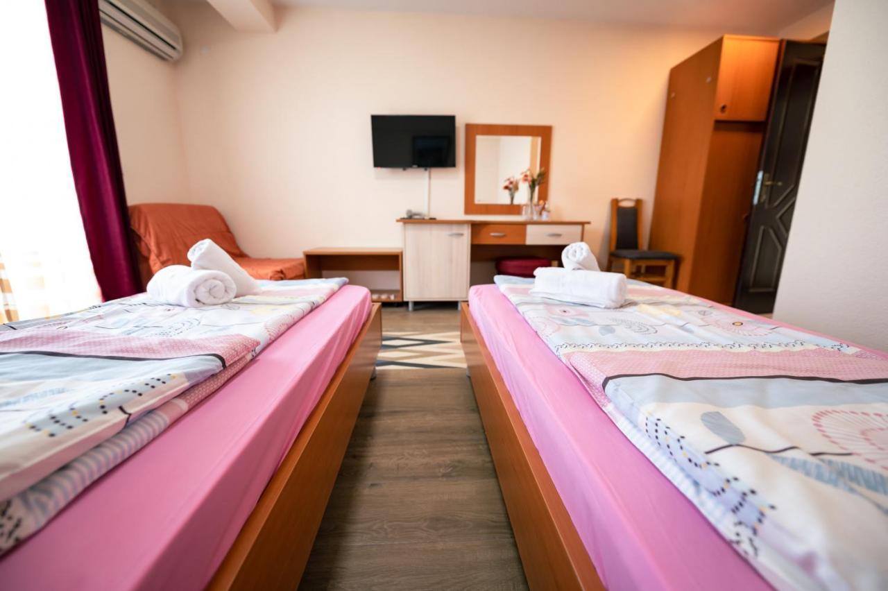 Hotel Holiday-M Ohrid Luaran gambar