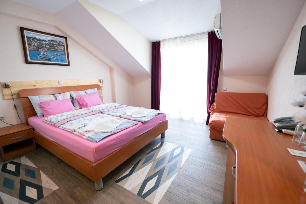 Hotel Holiday-M Ohrid Luaran gambar