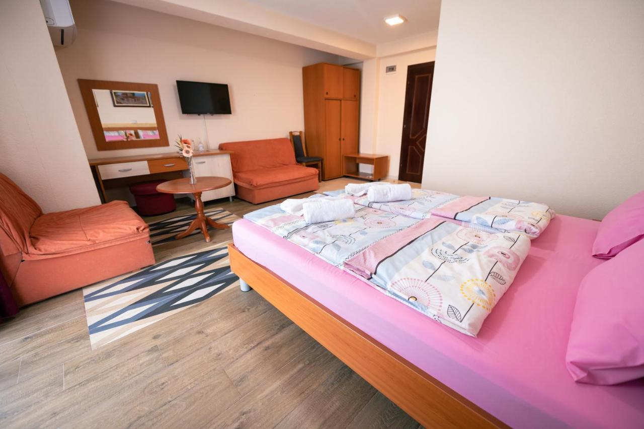 Hotel Holiday-M Ohrid Luaran gambar