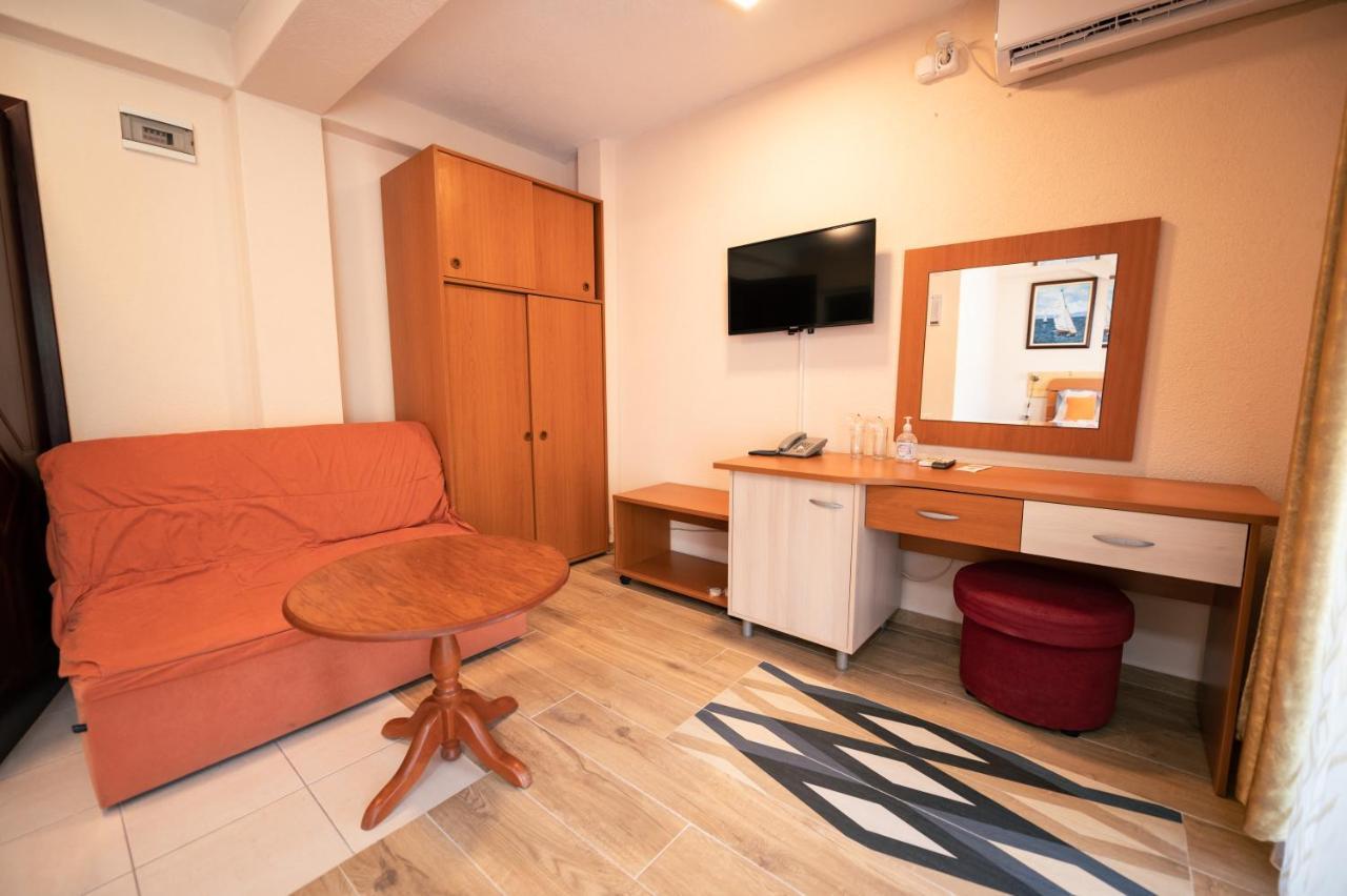 Hotel Holiday-M Ohrid Luaran gambar