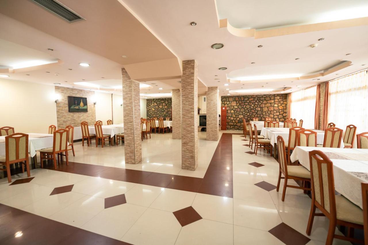 Hotel Holiday-M Ohrid Luaran gambar