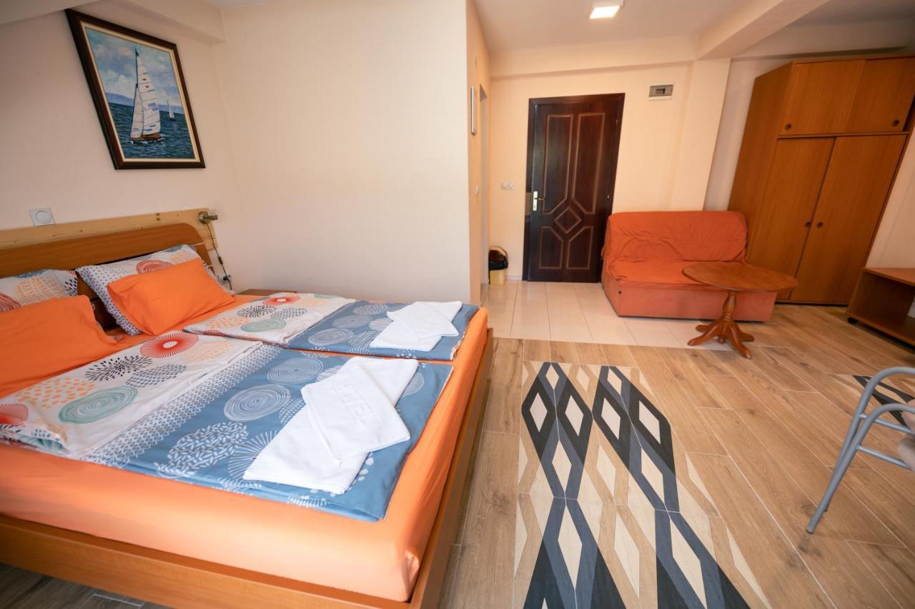 Hotel Holiday-M Ohrid Luaran gambar